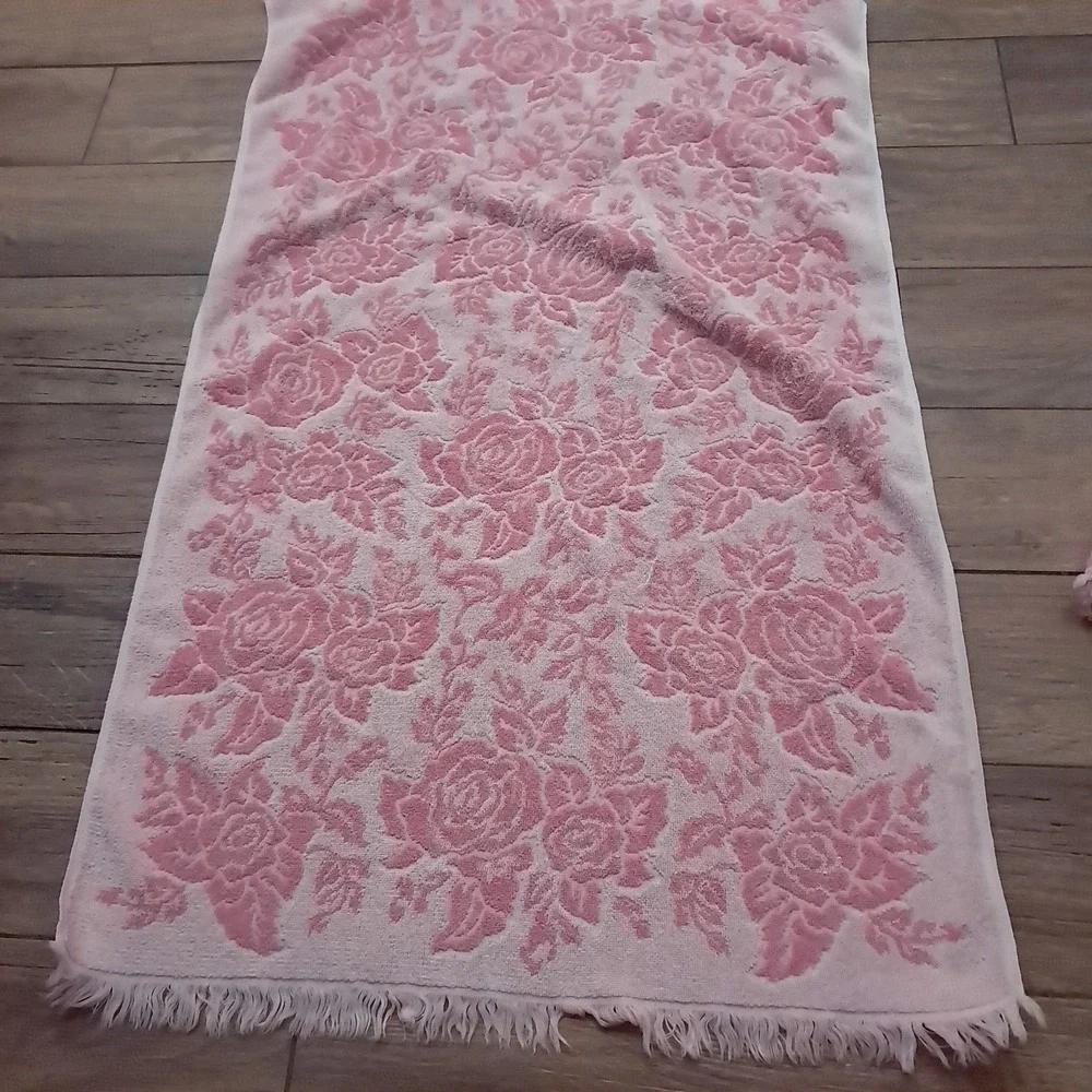 Vintage Callaway‎ Towels Pink Rose Floral hand bath fringe USA pastel reversible